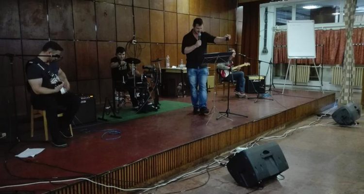 Coming soon zenekar a hamarosan nyíló mezőtúri Adventi Faluban